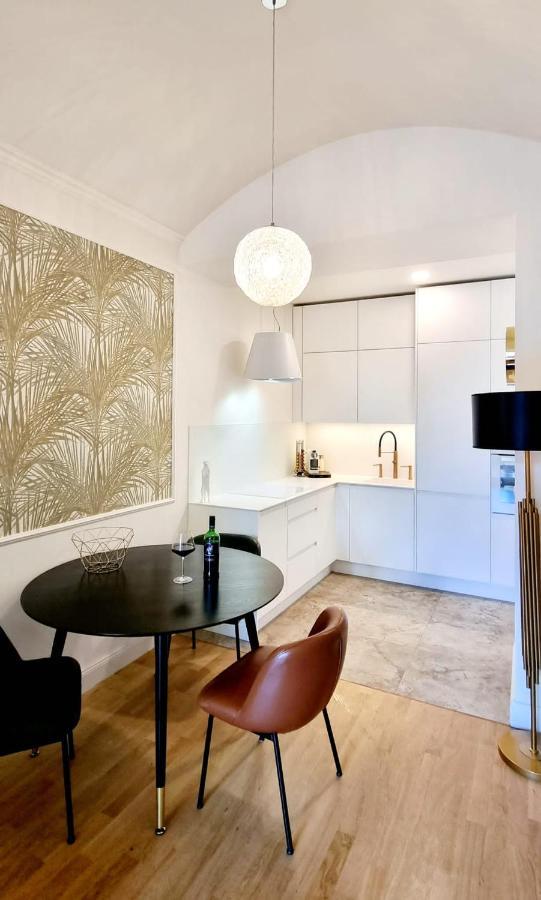 Amazing Flat With Garden, Vinohrady Near Center Appartement