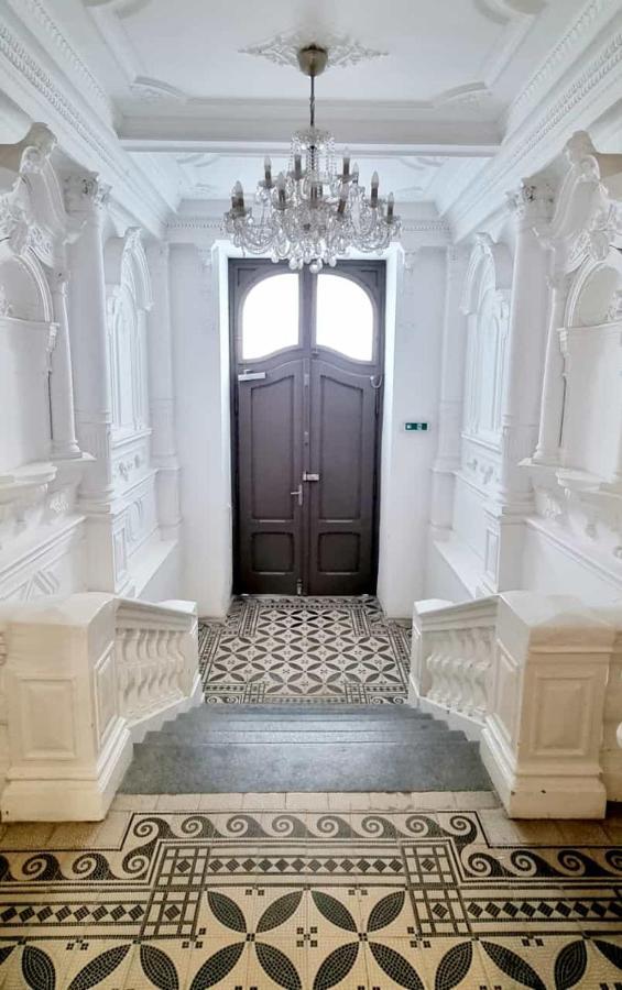 Amazing Flat With Garden, Vinohrady Near Center Appartement